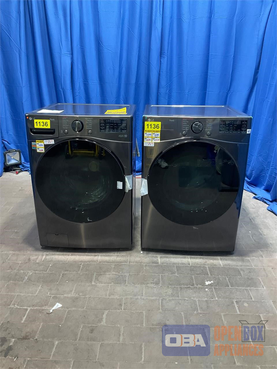LG WASHER & ELECTRIC DRYER SET