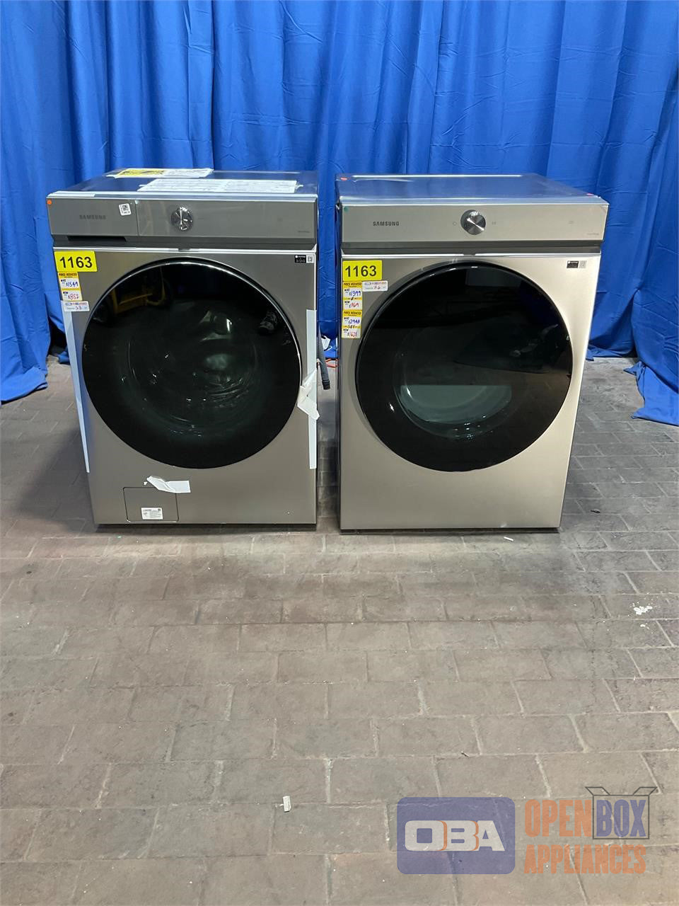 SAMSUNG WASHER & ELECTRIC DRYER SET