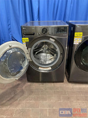 LG WASHER & ELECTRIC DRYER SET