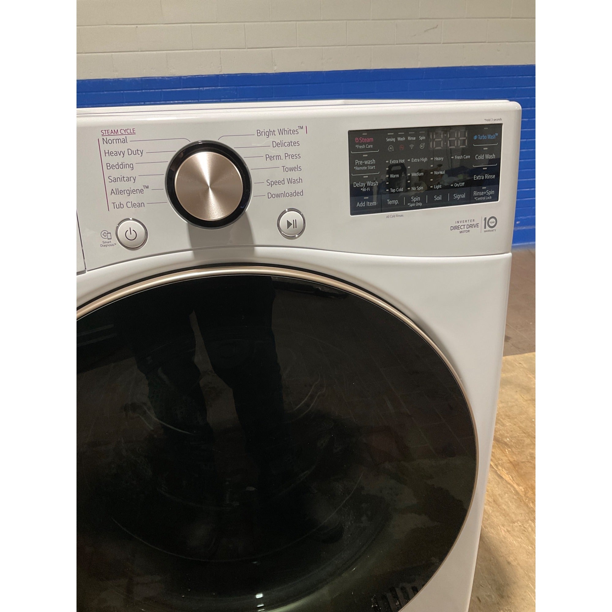 7.4 cu. ft. Ultra Large Capacity Smart wi-fi Enabled Front Load Gas Dryer  with Built-In Intelligence