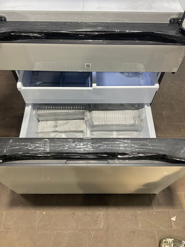 SAMSUNG REFRIGERATOR (RF29BB86004M)