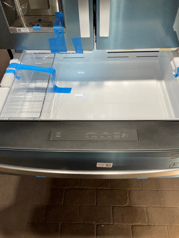 GE Profile Refrigerator (PVD28BYNHFS)