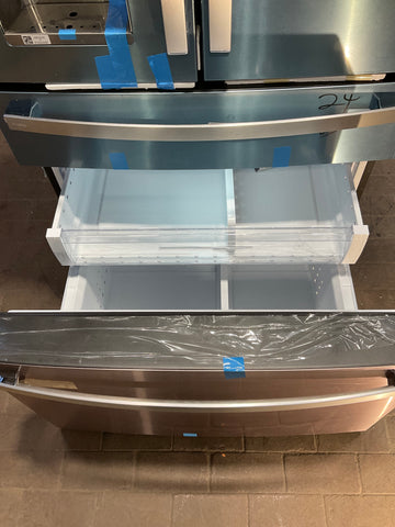GE Profile Refrigerator (PVD28BYNHFS)