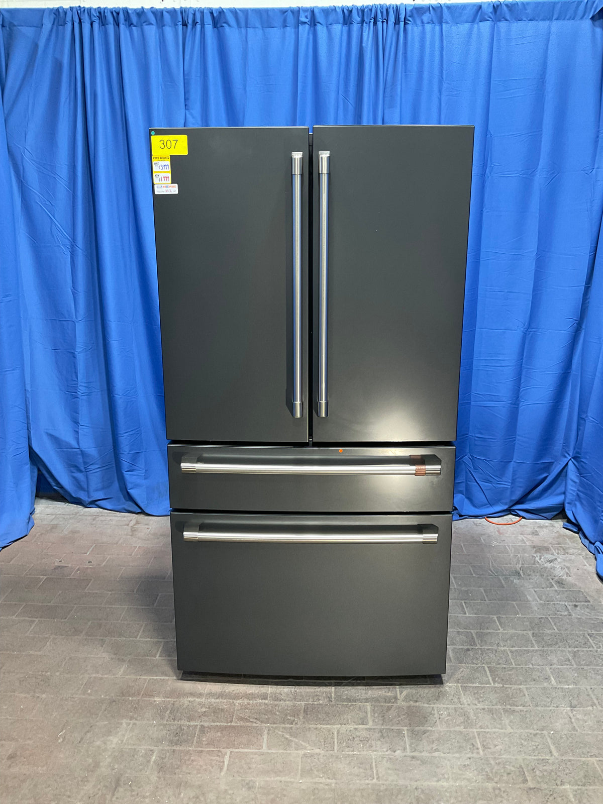 GE CAFÉ REFRIGERATOR (CJE23DP3WBD1)