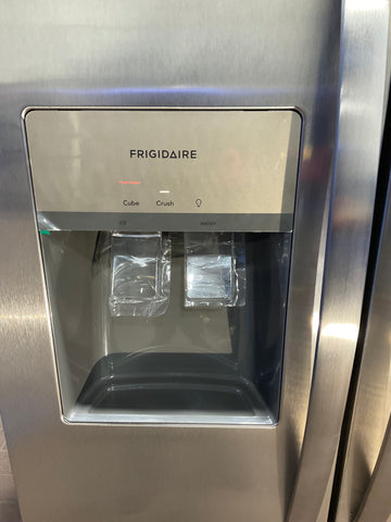 Frigidaire Refrigerator (FRSS2623AS)