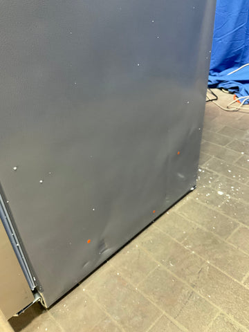 Frigidaire Refrigerator (FRSS2623AS)