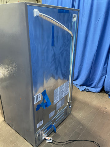 Frigidaire Refrigerator (FRSS2623AS)