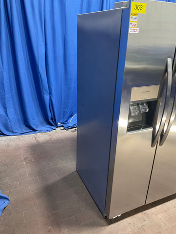 Frigidaire Refrigerator (FRSS2623AS)